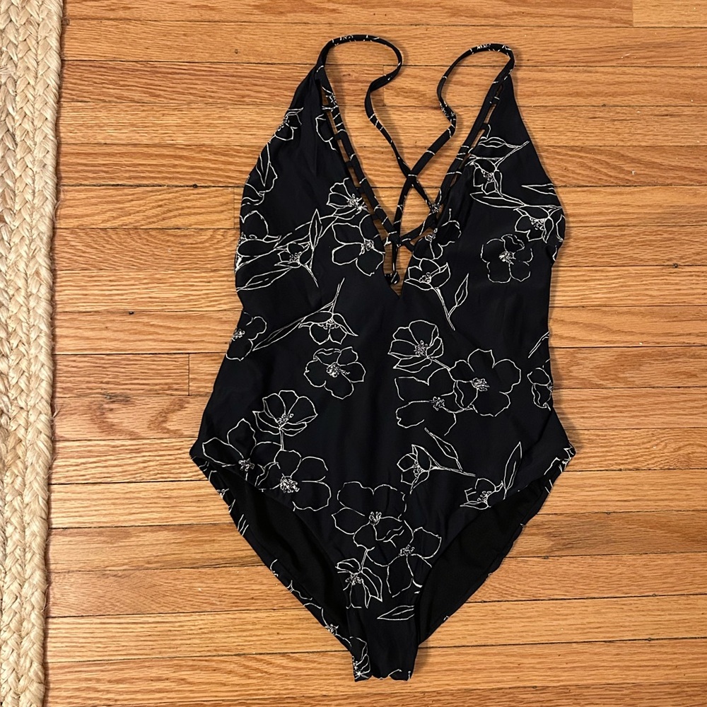 Urban Outfitters Billabong floral one piece swimsuit